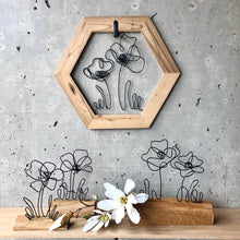 Laden Sie das Bild in den Galerie-Viewer, Lineart Blumendeko