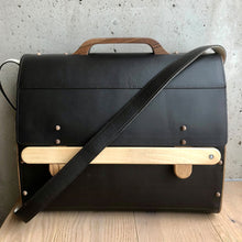 Laden Sie das Bild in den Galerie-Viewer, Big Business Nuss choco