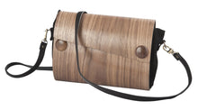 Laden Sie das Bild in den Galerie-Viewer, Clutch Nuss