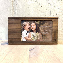 Laden Sie das Bild in den Galerie-Viewer, Fotobox